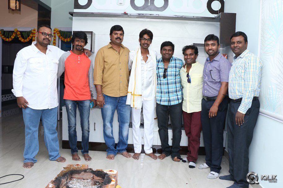 Celebrities-at-Dhanraj-House-Warming-Function